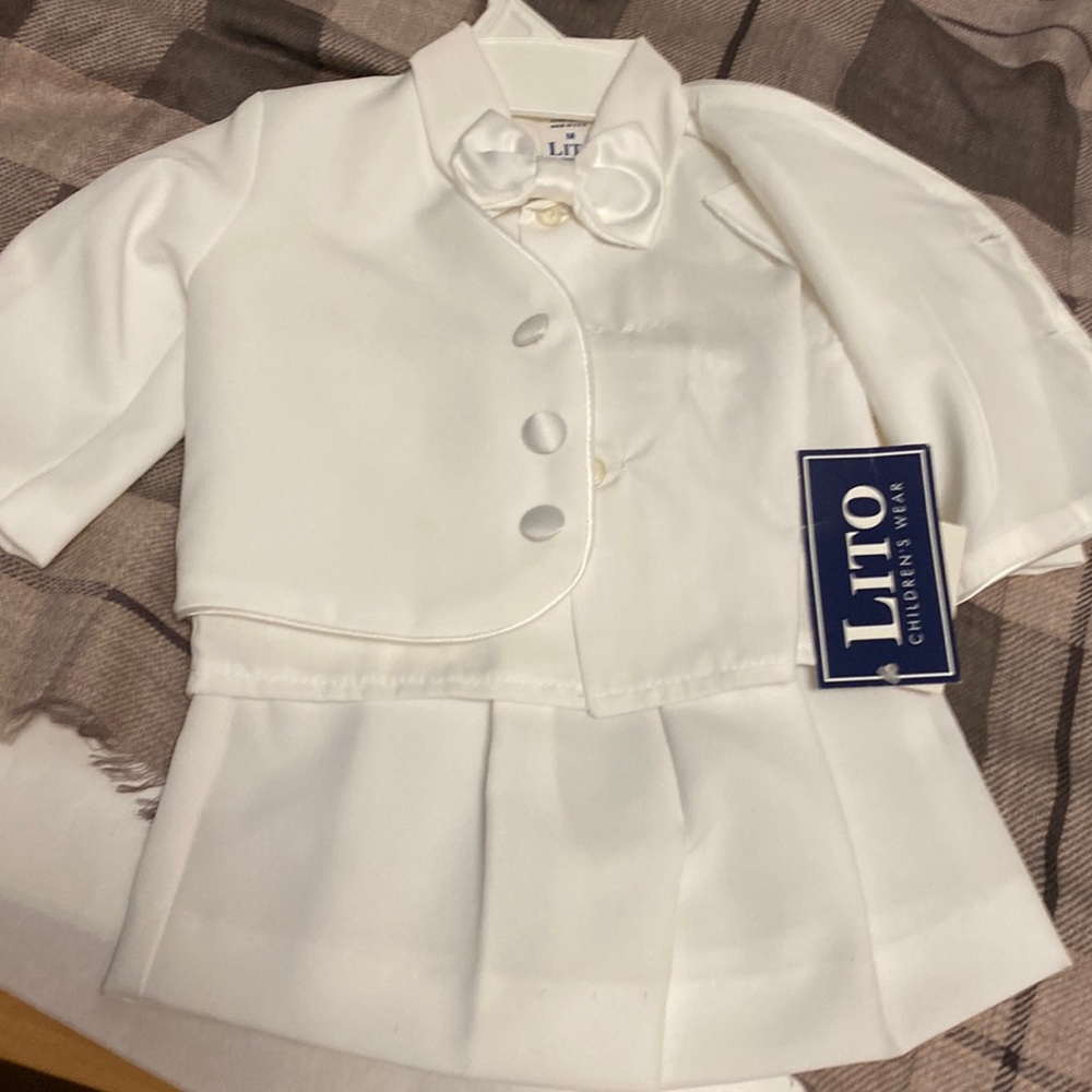 NWT Lito 3 piece suite size medium